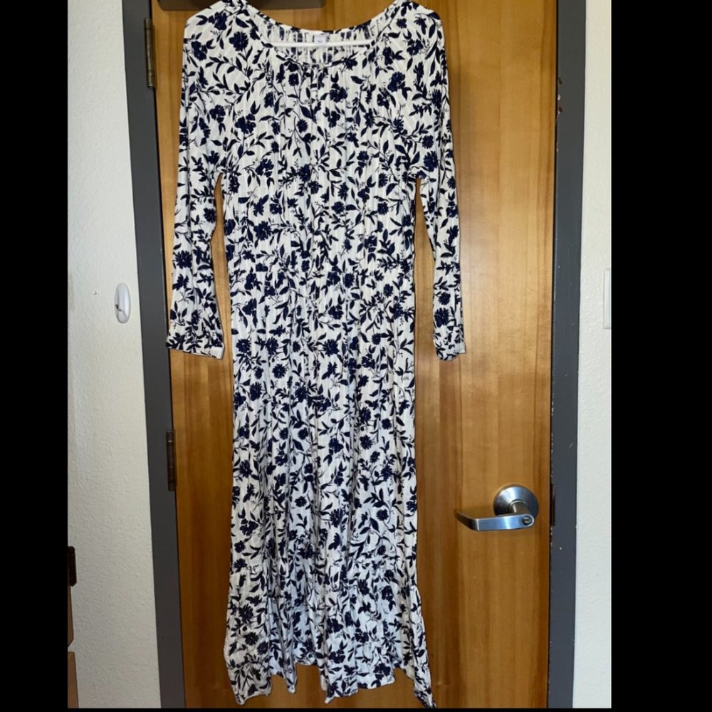 Old Navy long sleeve midi floral dress